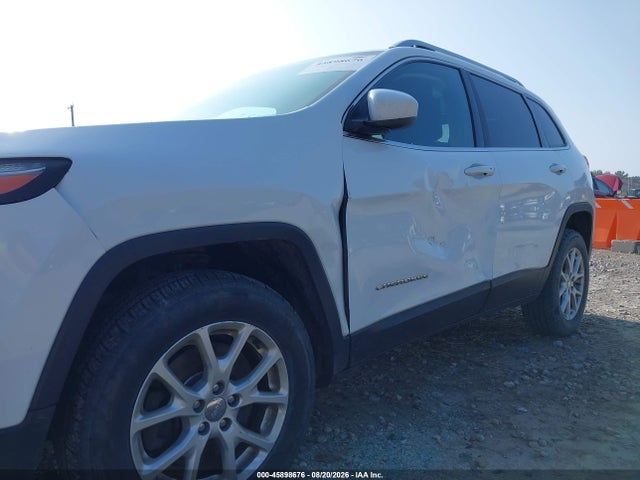 2015 Jeep Cherokee Latitude მანქანა იყიდება აუქციონზე, vin: 1C4PJMCS9FW509946, აუქციონის ნომერი: 45898676