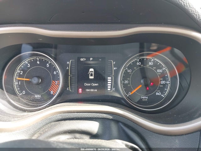 2015 Jeep Cherokee Latitude მანქანა იყიდება აუქციონზე, vin: 1C4PJMCS9FW509946, აუქციონის ნომერი: 45898676