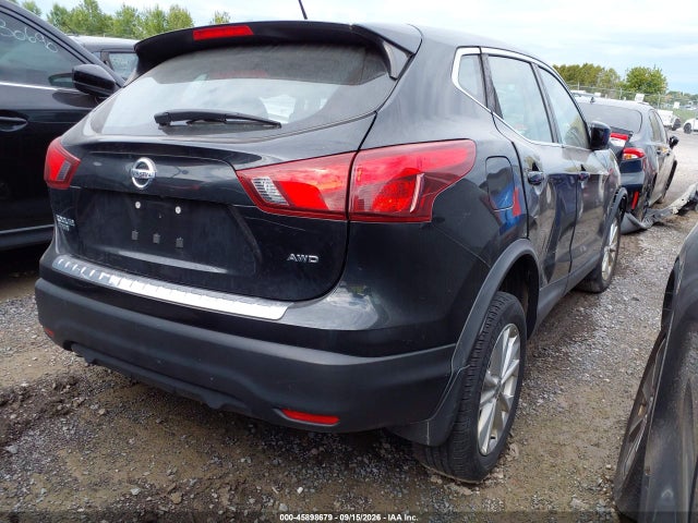 2017 Nissan Rogue Sport S მანქანა იყიდება აუქციონზე, vin: JN1BJ1CR4HW133880, აუქციონის ნომერი: 45898679
