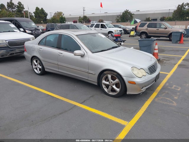 45898694 :رقم المزاد ، WDBRF40J94F552894 vin ، 2004 Mercedes-benz C 230 Kompressor Sport/sport مزاد بيع