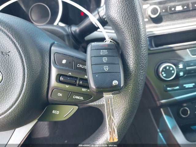 Продажа на аукционе авто 2015 Kia Optima Lx, vin: 5XXGM4A7XFG480027, номер лота: 45898718