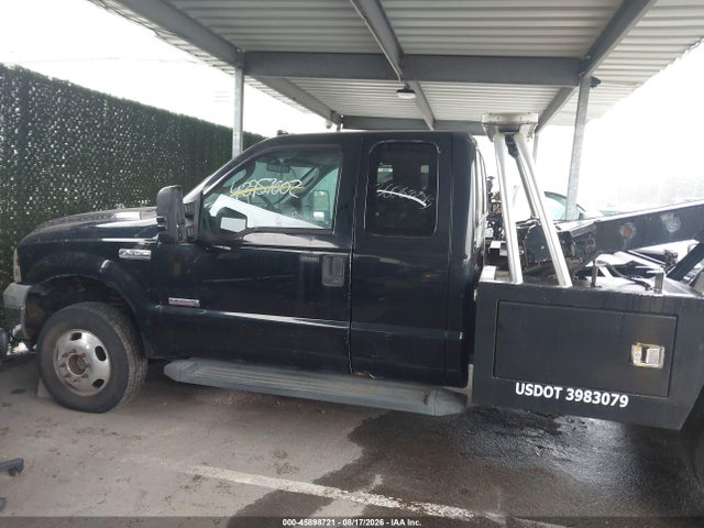 45898721 :رقم المزاد ، 1FDWX37P57EB47062 vin ، 2007 Ford F-350 Chassis مزاد بيع