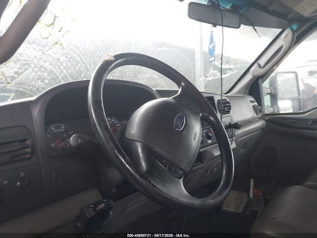 45898721 :رقم المزاد ، 1FDWX37P57EB47062 vin ، 2007 Ford F-350 Chassis مزاد بيع