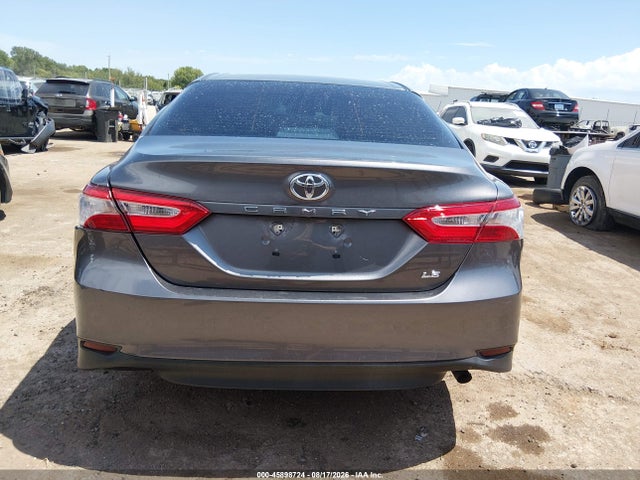Продаж на аукціоні авто 2018 Toyota Camry Le, vin: 4T1B11HK3JU006494, номер лоту: 45898724