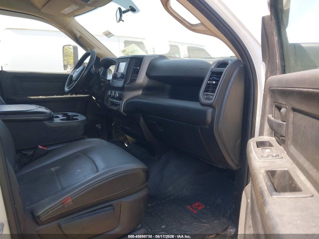 45898730 :رقم المزاد ، 3C63RRGL6LG238434 vin ، 2020 Ram 3500 مزاد بيع