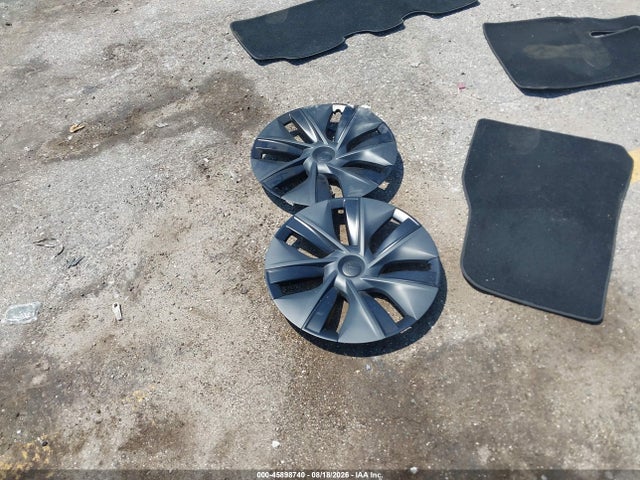 45898740 :رقم المزاد ، 7SAYGDEE4RA303226 vin ، 2024 Tesla Model Y Long Range Dual Motor All-wheel Drive مزاد بيع