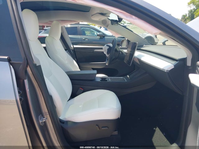 45898740 :رقم المزاد ، 7SAYGDEE4RA303226 vin ، 2024 Tesla Model Y Long Range Dual Motor All-wheel Drive مزاد بيع