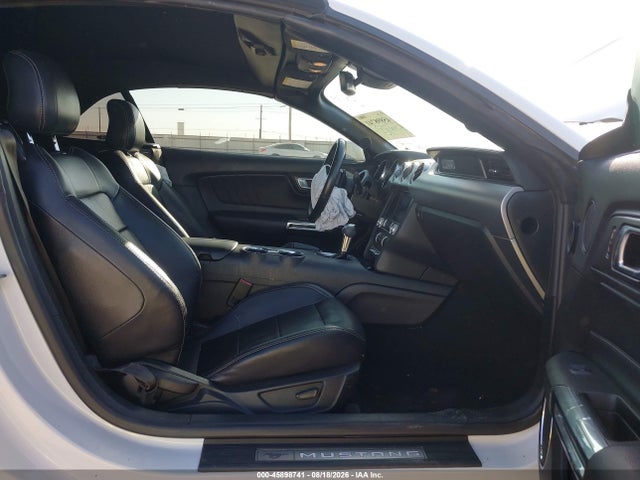 45898741 :رقم المزاد ، 1FATP8UH0M5122542 vin ، 2021 Ford Mustang Ecoboost Premium مزاد بيع