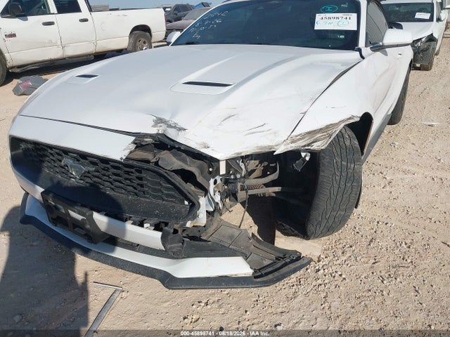 45898741 :رقم المزاد ، 1FATP8UH0M5122542 vin ، 2021 Ford Mustang Ecoboost Premium مزاد بيع