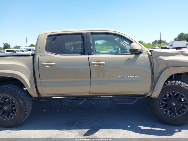 2018 Toyota Tacoma Sr5 V6 მანქანა იყიდება აუქციონზე, vin: 5TFAZ5CN4JX059334, აუქციონის ნომერი: 45898790