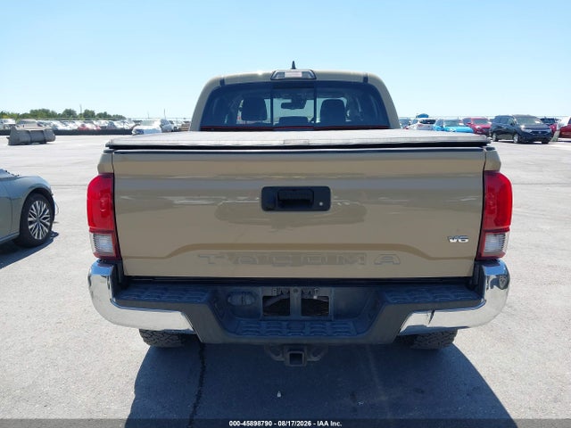 2018 Toyota Tacoma Sr5 V6 მანქანა იყიდება აუქციონზე, vin: 5TFAZ5CN4JX059334, აუქციონის ნომერი: 45898790