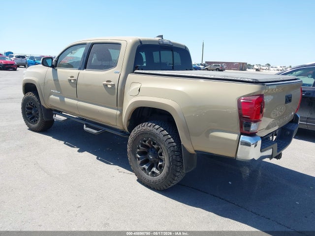 2018 Toyota Tacoma Sr5 V6 მანქანა იყიდება აუქციონზე, vin: 5TFAZ5CN4JX059334, აუქციონის ნომერი: 45898790