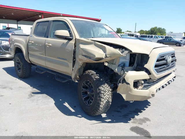 2018 Toyota Tacoma Sr5 V6 მანქანა იყიდება აუქციონზე, vin: 5TFAZ5CN4JX059334, აუქციონის ნომერი: 45898790