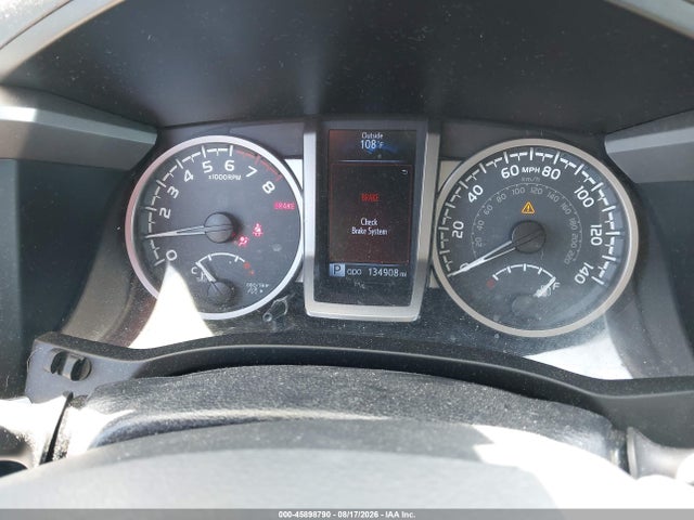 2018 Toyota Tacoma Sr5 V6 მანქანა იყიდება აუქციონზე, vin: 5TFAZ5CN4JX059334, აუქციონის ნომერი: 45898790