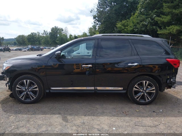Продажа на аукционе авто 2017 Nissan Pathfinder Platinum, vin: 5N1DR2MM8HC623422, номер лота: 45898819
