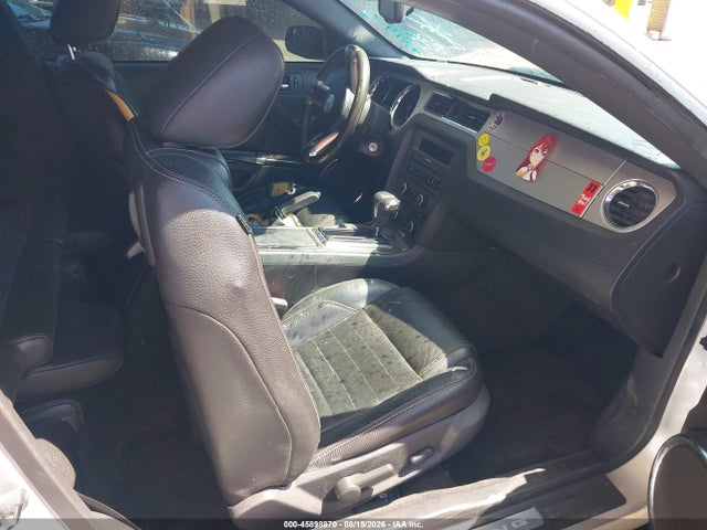 2011 Ford Mustang V6 Premium მანქანა იყიდება აუქციონზე, vin: 1ZVBP8AM0B5165456, აუქციონის ნომერი: 45898870