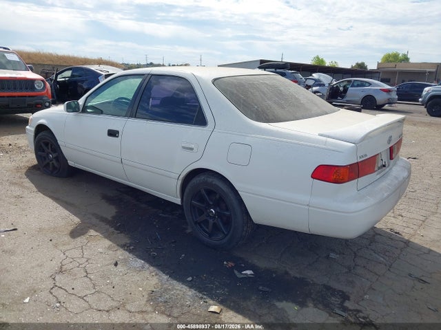 45898937 :رقم المزاد ، 4T1BG22KX1U852716 vin ، 2001 Toyota Camry Le مزاد بيع