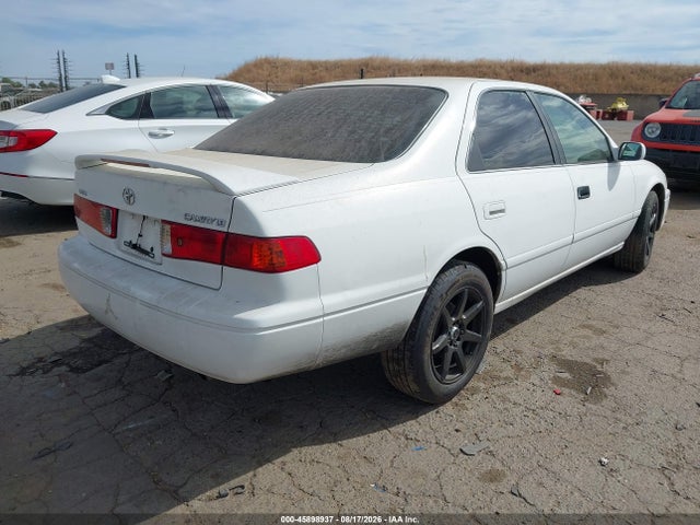 45898937 :رقم المزاد ، 4T1BG22KX1U852716 vin ، 2001 Toyota Camry Le مزاد بيع