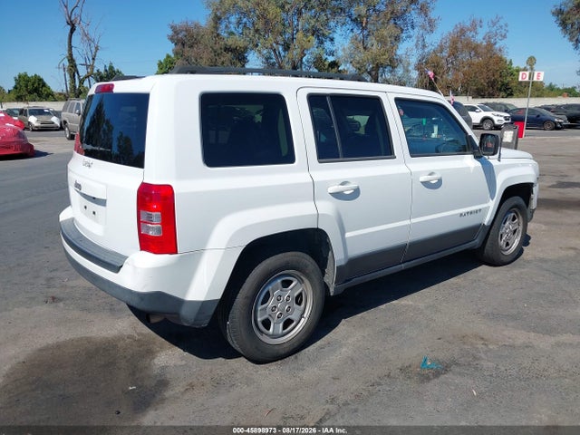 1C4NJPBA3FD313045 Jeep Patriot Sport