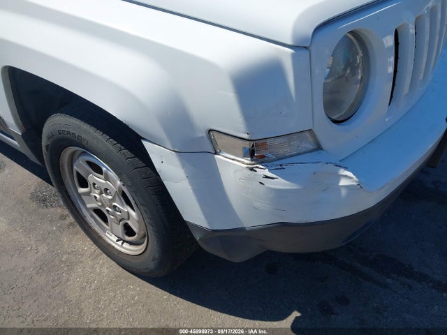 1C4NJPBA3FD313045 Jeep Patriot Sport