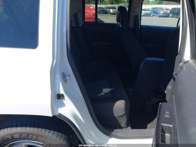 1C4NJPBA3FD313045 Jeep Patriot Sport