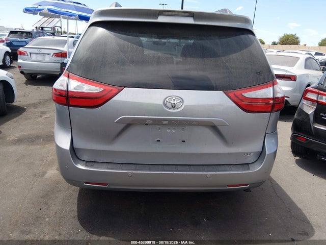5TDYK3DC8FS577321 Toyota Sienna Xle 8 Passenger