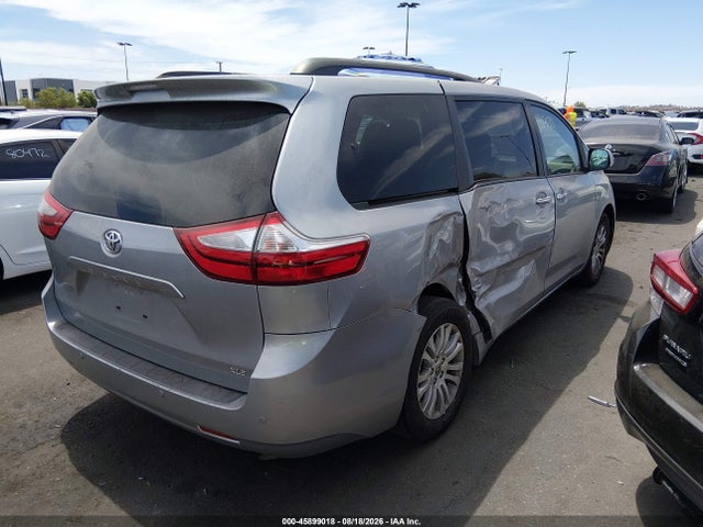 5TDYK3DC8FS577321 Toyota Sienna Xle 8 Passenger