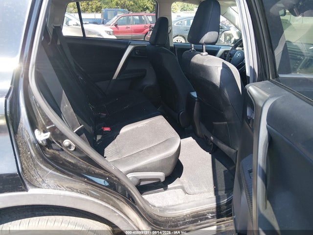 Toyota RAV4 LE 2015 2T3BFREV7FW322218 Image 8
