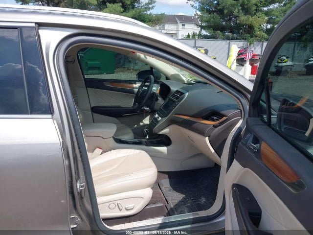 45899163 :رقم المزاد ، 5LMCJ2D9XHUL34192 vin ، 2017 Lincoln Mkc Select مزاد بيع
