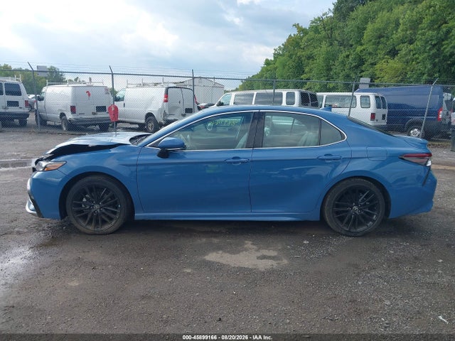 Продажа на аукционе авто 2023 Toyota Camry Xse Hybrid, vin: 4T1K31AKXPU048206, номер лота: 45899166