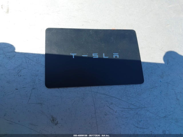 45899189 :رقم المزاد ، 5YJ3E1EBXJF093241 vin ، 2018 Tesla Model 3 Long Range/performance مزاد بيع
