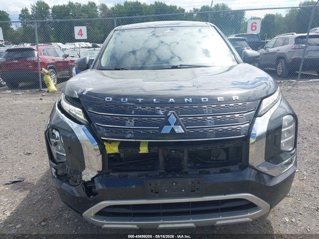 45899205 :رقم المزاد ، JA4J4UA84NZ064799 vin ، 2022 Mitsubishi Outlander Black Edition S-awc/se 2.5 S-awc/se Launch Edition S-awc مزاد بيع