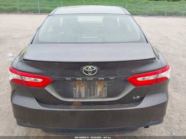 Продаж на аукціоні авто 2018 Toyota Camry Le, vin: JTNB11HK5J3038675, номер лоту: 45899218