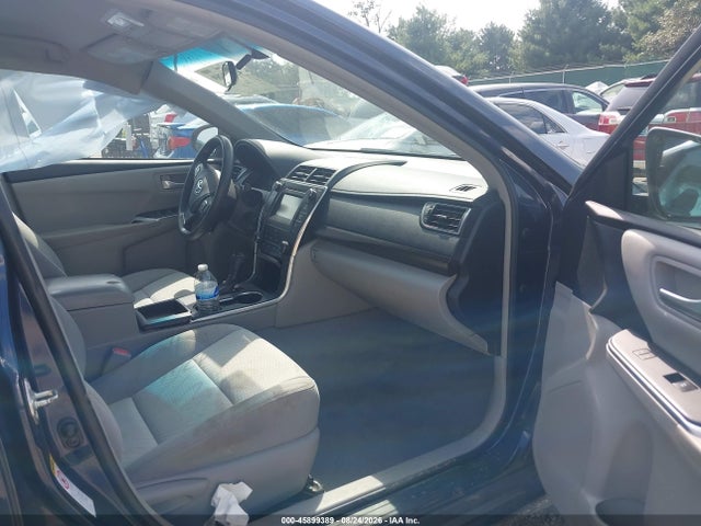 2015 Toyota Camry Le მანქანა იყიდება აუქციონზე, vin: 4T4BF1FK7FR513741, აუქციონის ნომერი: 45899389