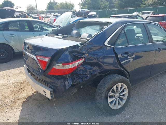 2015 Toyota Camry Le მანქანა იყიდება აუქციონზე, vin: 4T4BF1FK7FR513741, აუქციონის ნომერი: 45899389