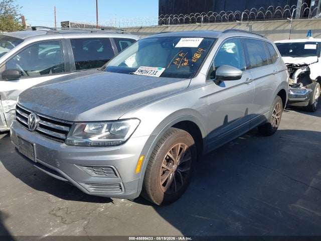 3VV3B7AX8LM106811 Volkswagen Tiguan 2.0t Se/2.0t Se R-line Black/2.0t Sel