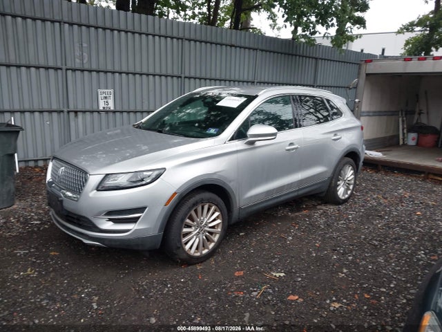 Продаж на аукціоні авто 2019 Lincoln Mkc Standard, vin: 5LMCJ1D95KUL46736, номер лоту: 45899493