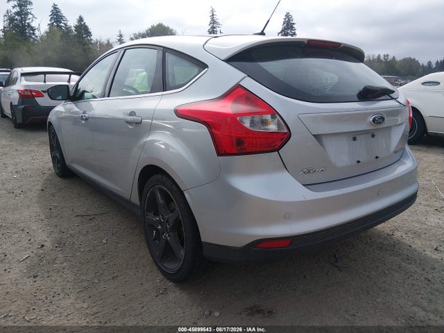 Продаж на аукціоні авто 2012 Ford Focus Titanium, vin: 1FAHP3N25CL227588, номер лоту: 45899543
