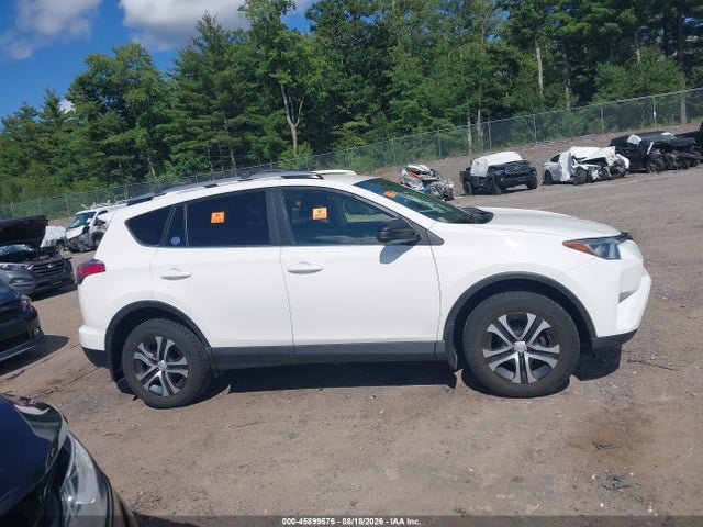 Toyota RAV4 LE 2017 JTMBFREVXHJ114383 Image 14