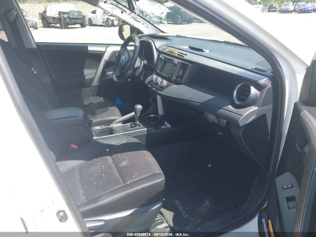 Toyota RAV4 LE 2017 JTMBFREVXHJ114383 Image 5