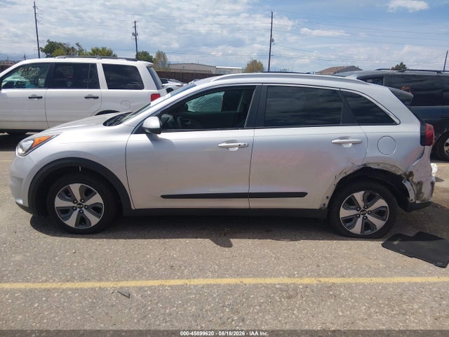 2019 Kia Niro Lx მანქანა იყიდება აუქციონზე, vin: KNDCB3LCXK5230858, აუქციონის ნომერი: 45899620