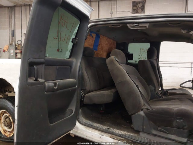 Продажа на аукционе авто 2000 Chevrolet Silverado 2500 Ls, vin: 1GCFC29UXYE265025, номер лота: 45899622