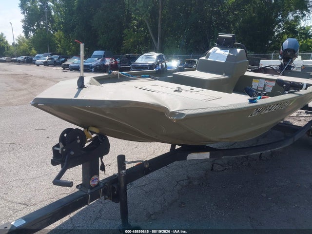 45899645 :رقم المزاد ، BUJ90601L324 vin ، 2024 Tracker 16' مزاد بيع
