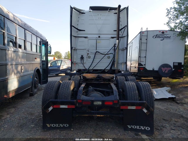 Aukcja sprzedaży 2015 Volvo Vn Vnl, vin: 4V4NC9EH3FN908880, numer aukcji: 45899680