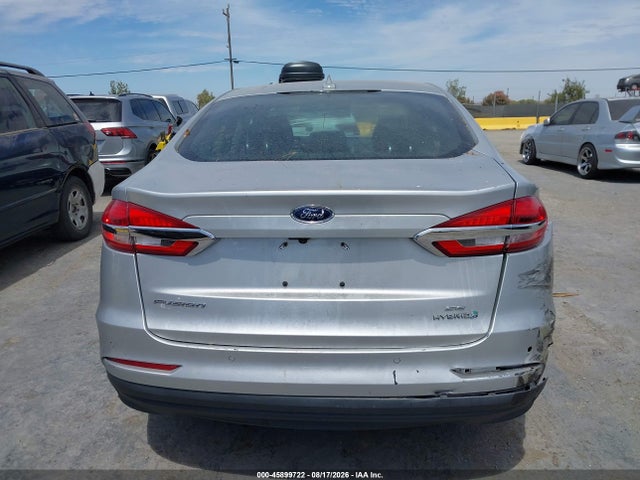 3FA6P0LUXKR120725 Ford Fusion Hybrid Se