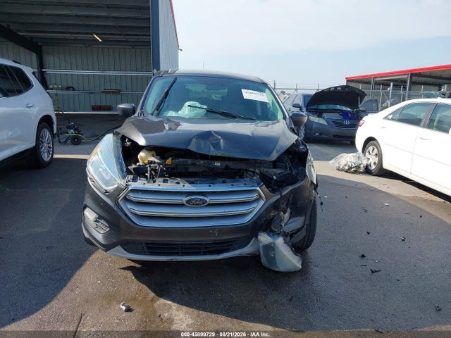 45899729 :رقم المزاد ، 1FMCU9GD7HUB10087 vin ، 2017 Ford Escape Se مزاد بيع