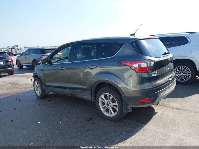 45899729 :رقم المزاد ، 1FMCU9GD7HUB10087 vin ، 2017 Ford Escape Se مزاد بيع