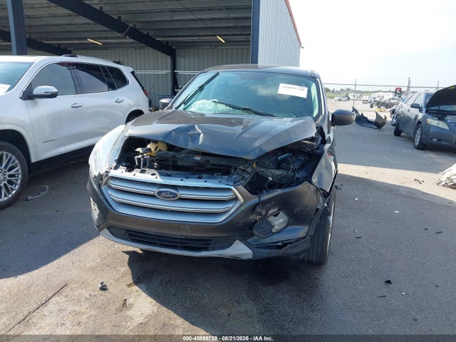 45899729 :رقم المزاد ، 1FMCU9GD7HUB10087 vin ، 2017 Ford Escape Se مزاد بيع