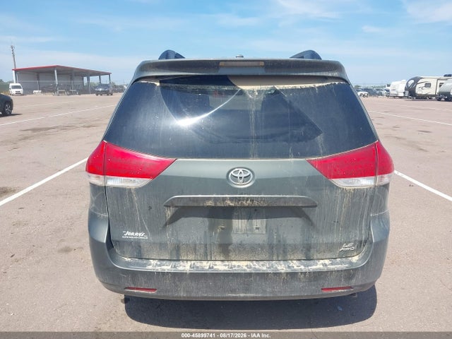 2013 Toyota Sienna Le 7 Passenger მანქანა იყიდება აუქციონზე, vin: 5TDJK3DC2DS054732, აუქციონის ნომერი: 45899741