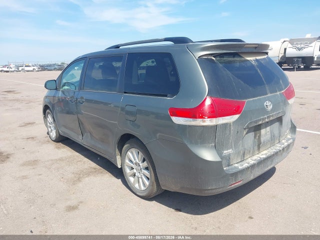 2013 Toyota Sienna Le 7 Passenger მანქანა იყიდება აუქციონზე, vin: 5TDJK3DC2DS054732, აუქციონის ნომერი: 45899741